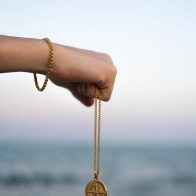 GOLD COMPASS NECKLACE