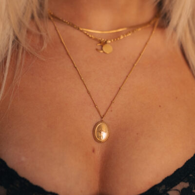 Star Ellipse Gold Pendant Necklace