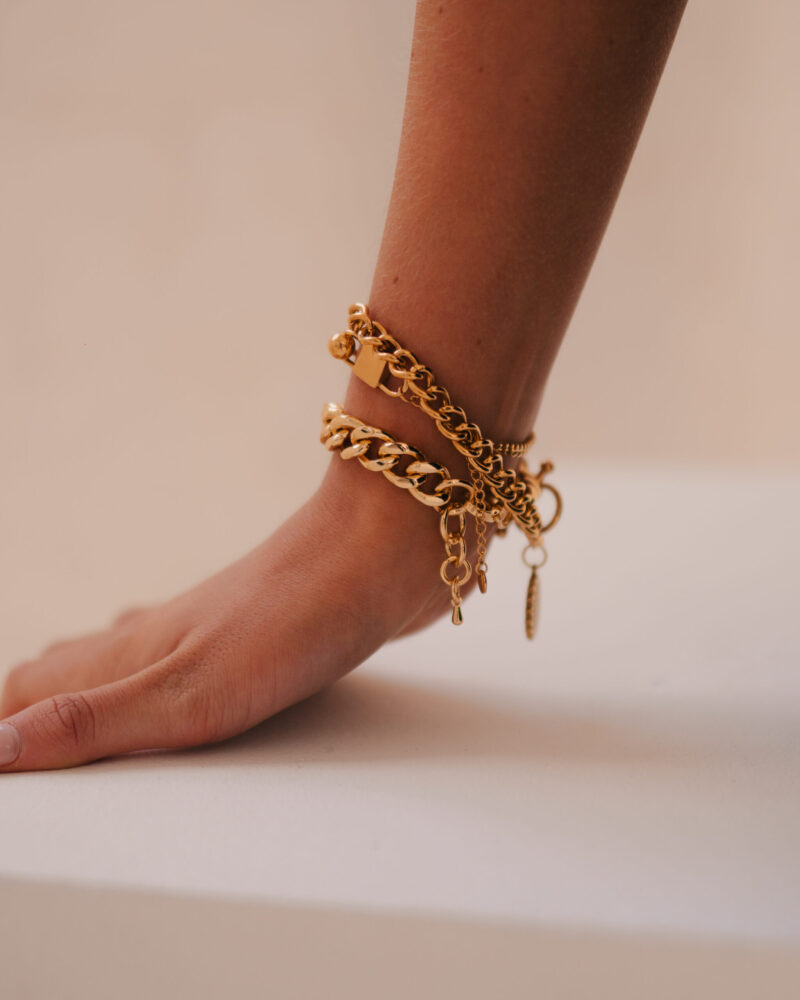 Women's Chunky Gold Bracelet