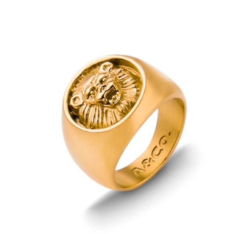 14ct Yellow and White Gold Black Stone and Cubic Zirconia Lion Signet Ring  | Ramsdens Jewellery